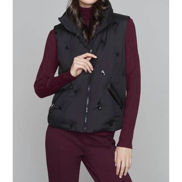 Carré Noir Chic Letter Coat 6552 main image 1
